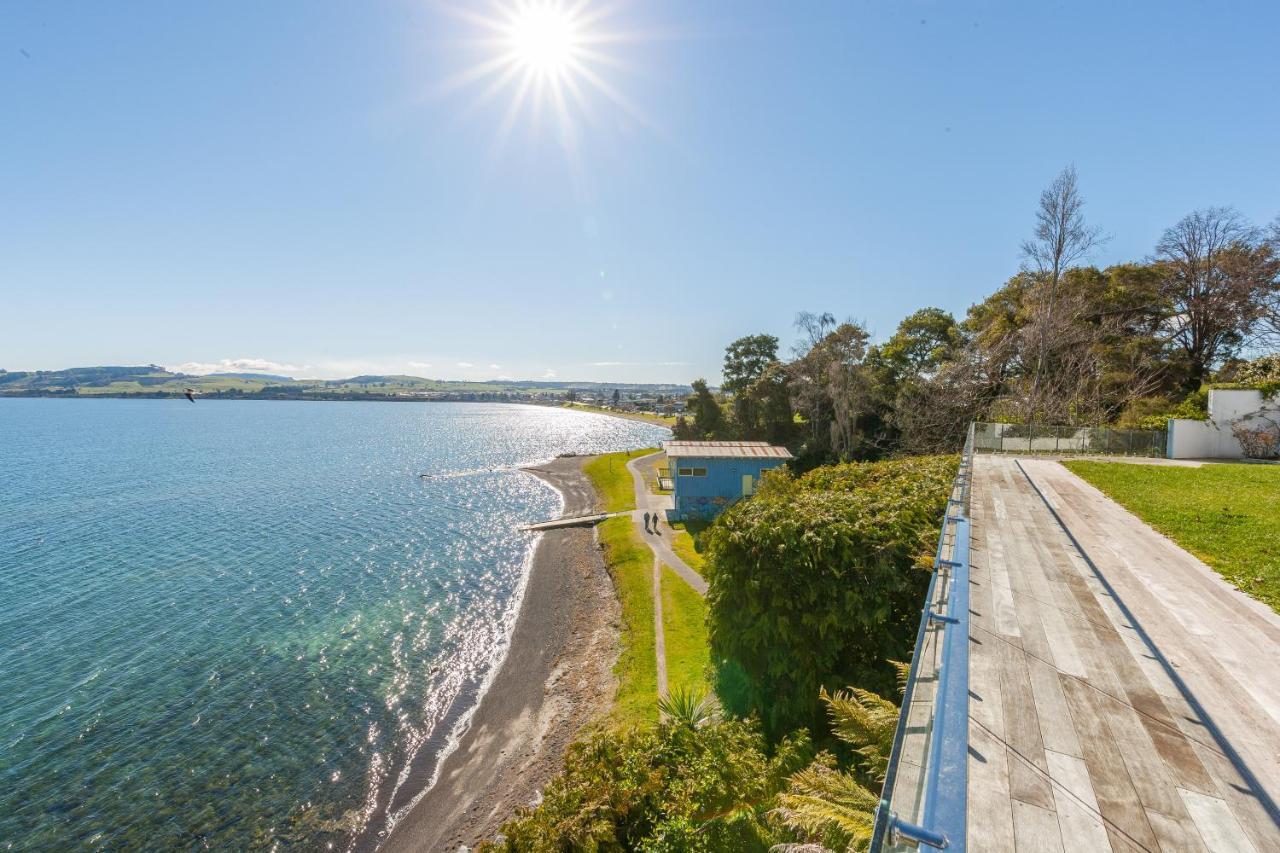 Spectacular Lakefront Home Τούπο Εξωτερικό φωτογραφία