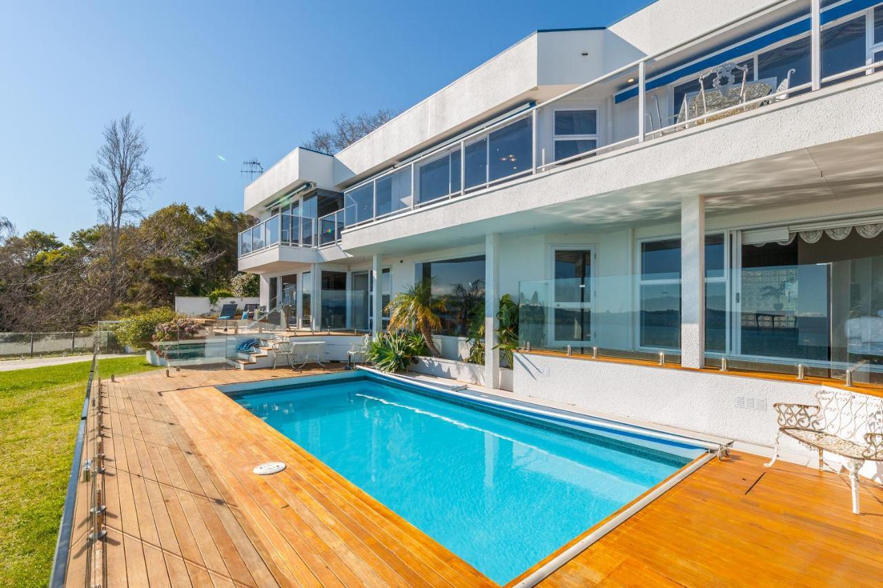 Spectacular Lakefront Home Τούπο Εξωτερικό φωτογραφία