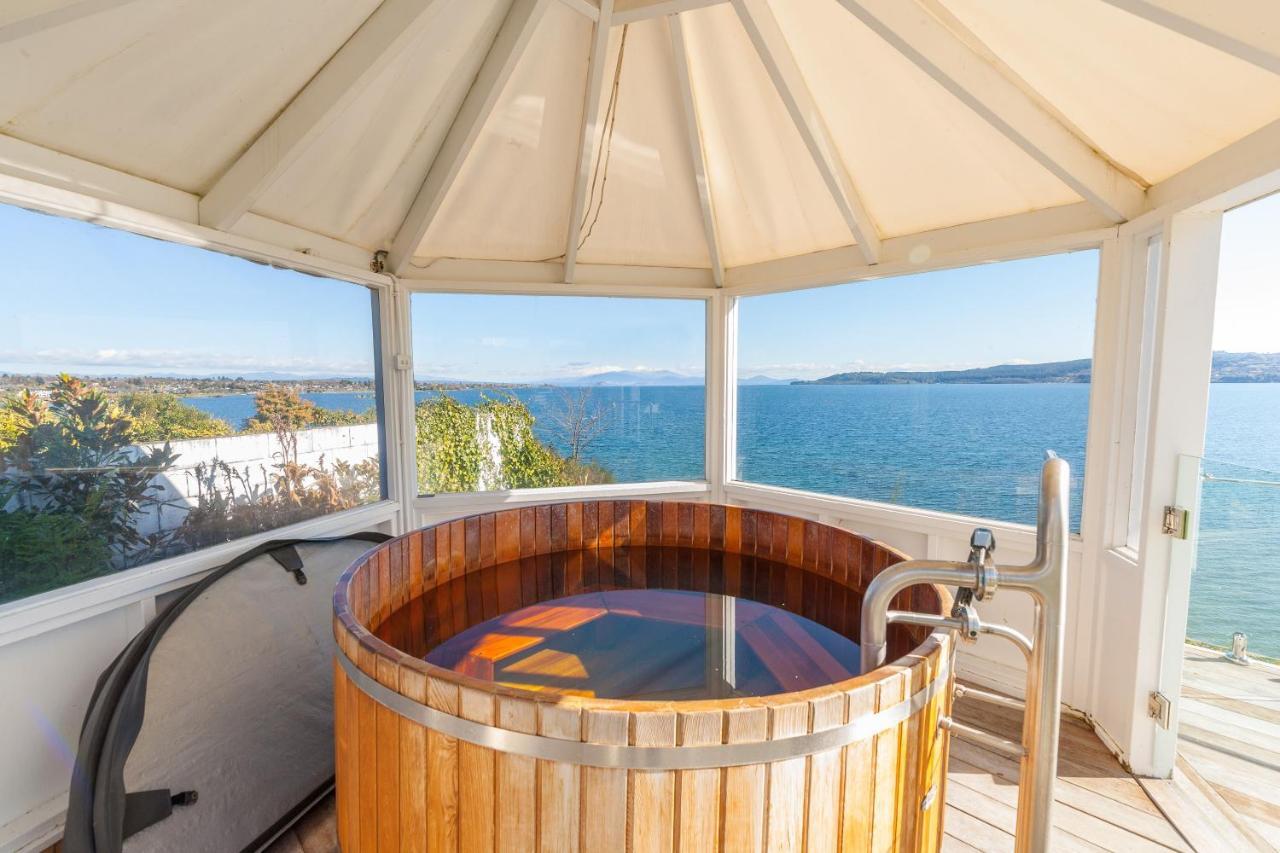 Spectacular Lakefront Home Τούπο Εξωτερικό φωτογραφία